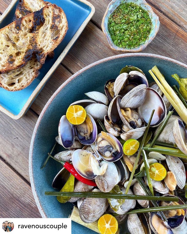 Makrut Lime and Lemongrass Clams